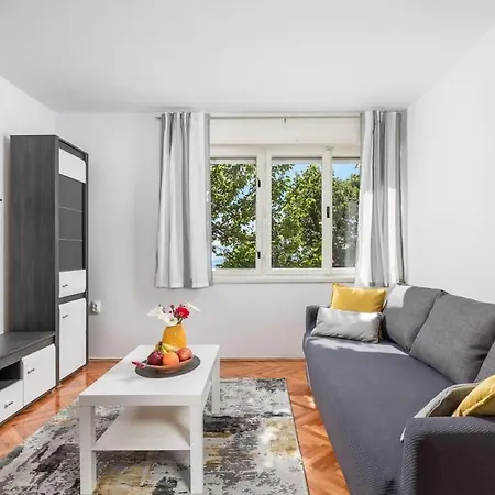 Apartman Teta Anka *