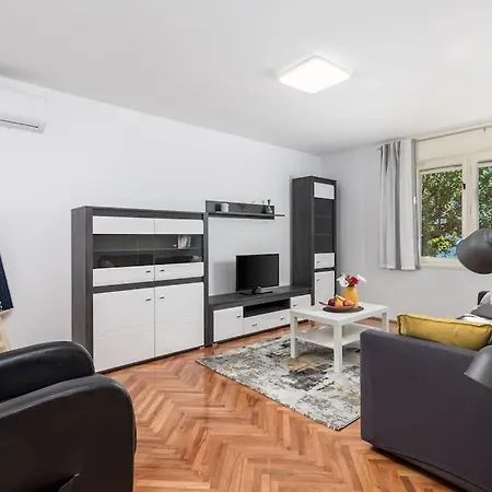 Apartman Teta Anka *